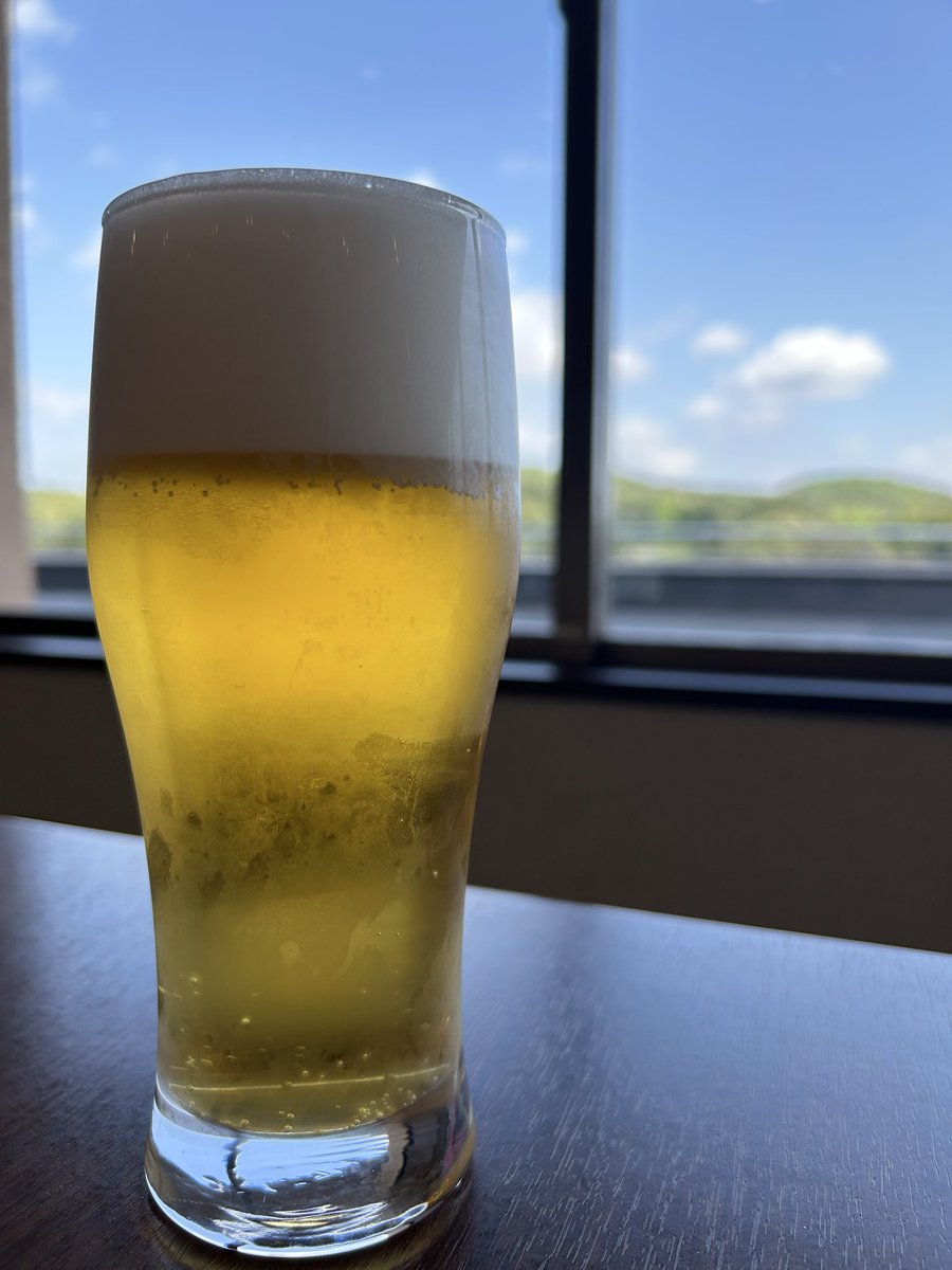 hiro03ver2's tweet photo. 朝活

今日も元気に芝刈

昨日は腰も調整してもらい、心もリフレッシュして頂きましたので

朝から活力注入してスコアより気持ち良く芝遊びします♫ https://t.co/Auqylpo36N