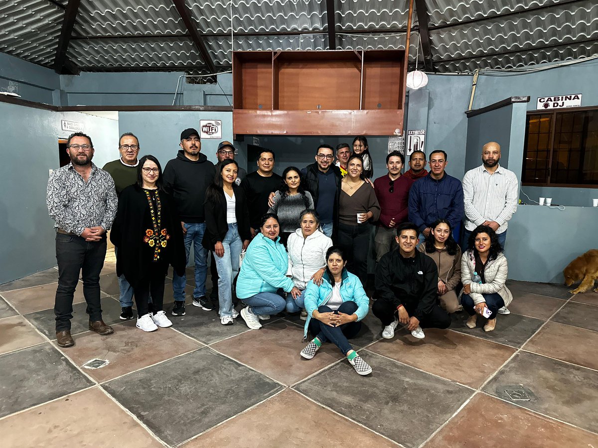 RevolucionAzuay's tweet photo. Desde #Guachapala, #Paute, #SevillaDeOro y #ElPan seguimos fortaleciendo la organización desde el territorio. Avanzamos en la nominación de nuestros compañeros a la Dirección Provincial del Azuay, con un proceso democrático, participativo y con la militancia como protagonista. https://t.co/oyy26DaYWF