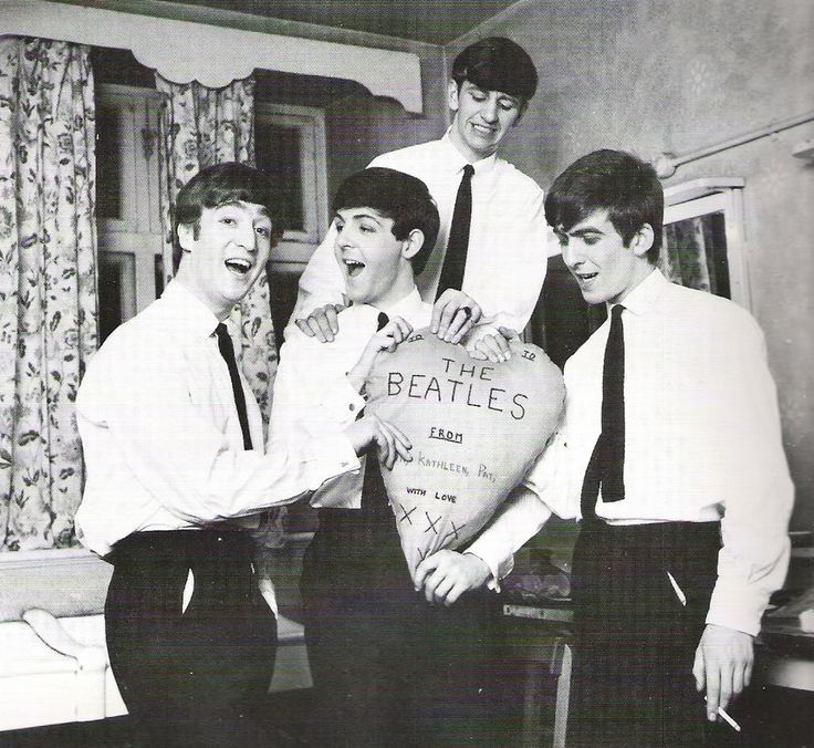 BeatlesHours's tweet photo. https://t.co/P4ArEa099R
