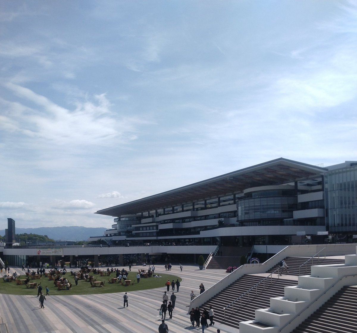 MATSUTORATORA's tweet photo. おはようございます
久しぶりになってしまった
京都競馬場
本日もよろしくお願い
いたします。
#京都競馬場 https://t.co/CCQegtu2WN