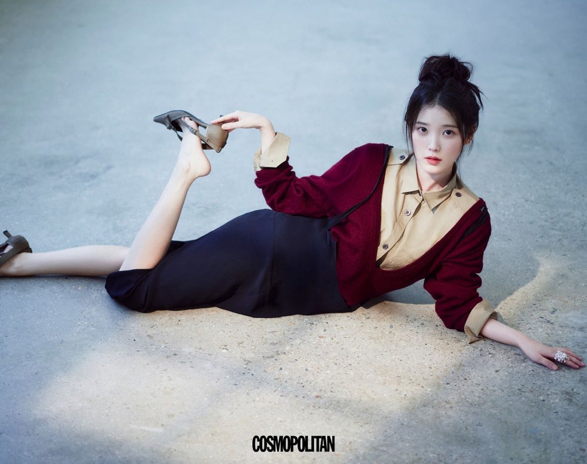 [FULL INTERVIEW] Cosmopolitan Korea (2026 May Issue) with #IU and Lee Yeon

🐥 IU: We send photos of what we’re eating, and basically share almost every part of our daily lives until we go to sleep.
👹 Lee Yeon: I actually send her a good morning text as soon as I wake up in the