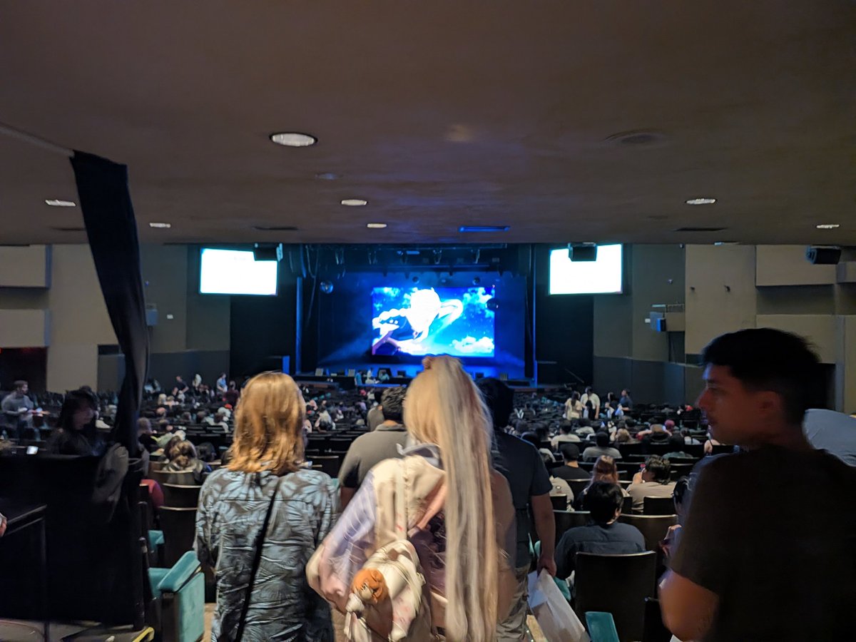 iluminar_yi's tweet photo. First #HoYoFair concert in the US I think? Excited! @HoYoFair_0 https://t.co/uWTHs9AoYw