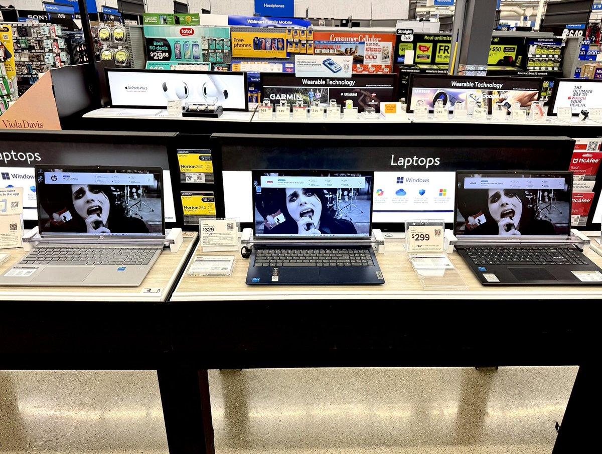 avery 🗡️ mcr nashville + sonic temple tweet media