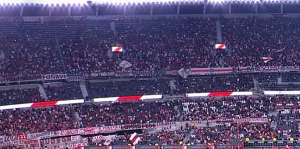 Como dice la canción "Cuando no salen campeon, esas tribunas estan vacias"