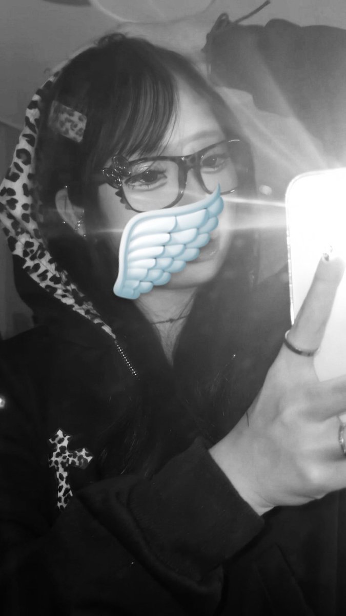 메ㅔ렁 tweet media
