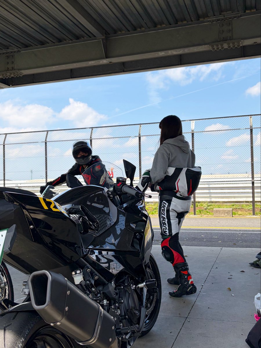 𝓶𝓸 tweet media