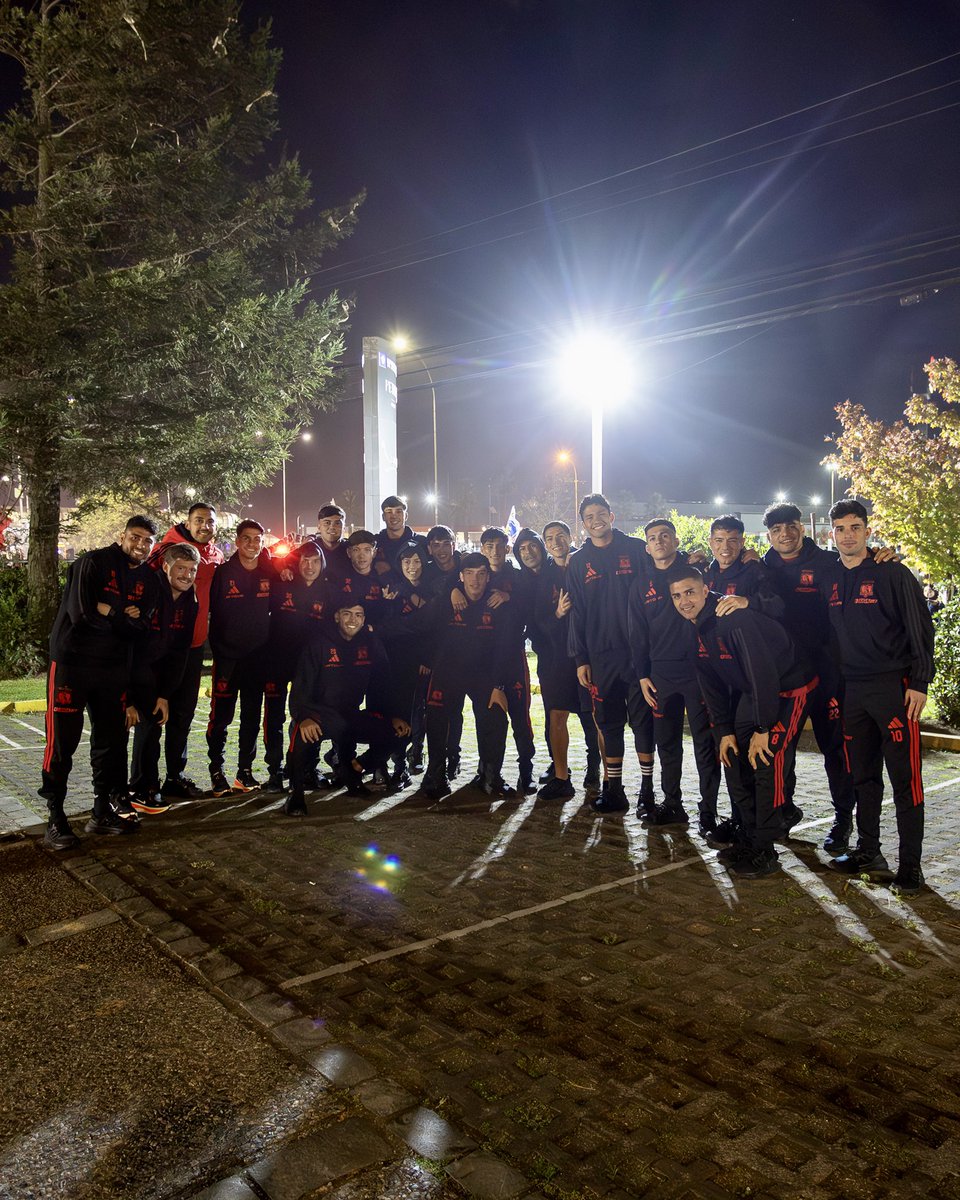 ColoColo's tweet photo. ¡𝐆𝐑𝐀𝐂𝐈𝐀𝐒 𝐏𝐎𝐑 𝐄𝐋 𝐀𝐋𝐈𝐄𝐍𝐓𝐎, 𝐂𝐎𝐍𝐂𝐄𝐏𝐂𝐈𝐎́𝐍! 🤟🏻🏁🔥 https://t.co/W5Epv9uw9l