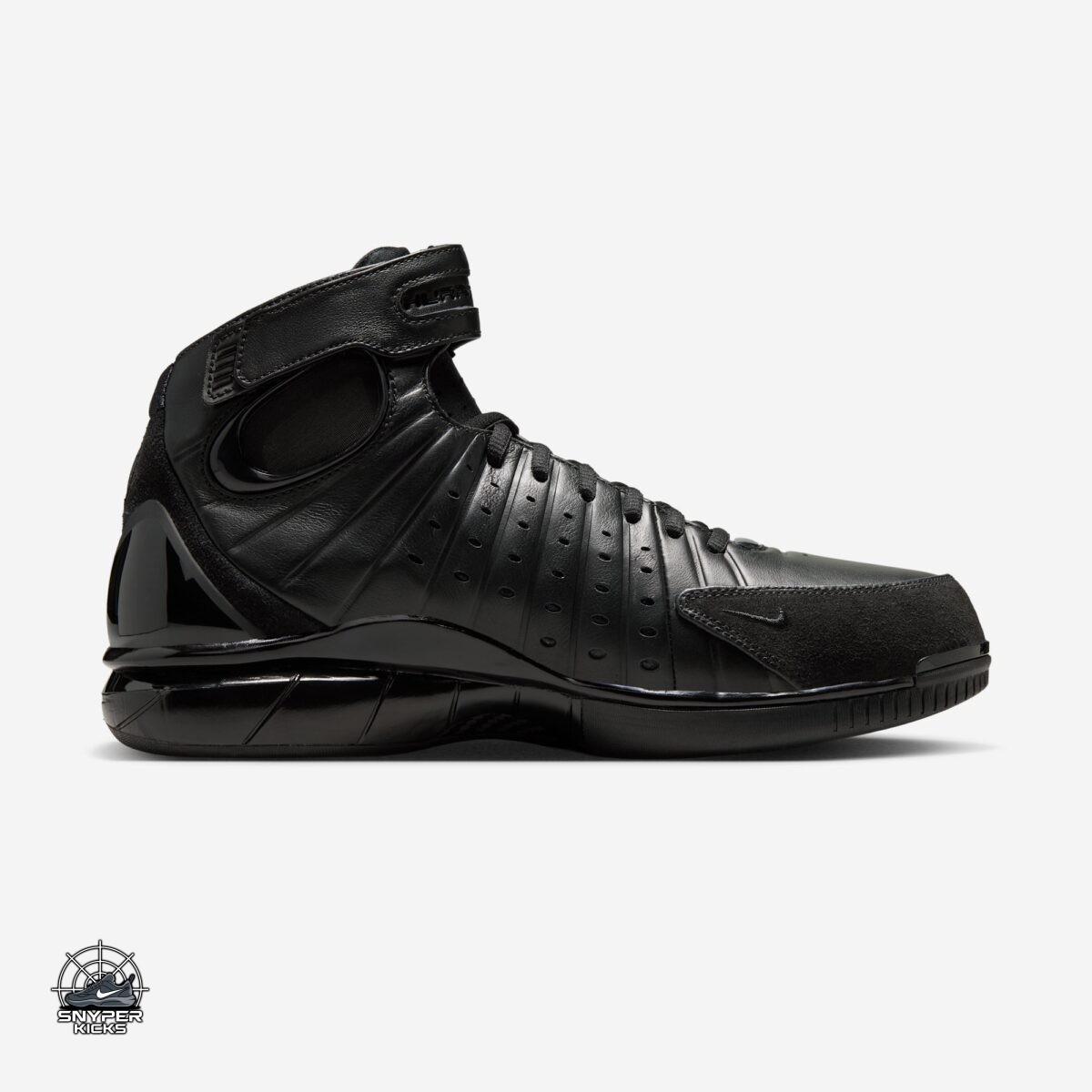 SnyperKicks's tweet image. Nike Air Zoom Huarache 2K4 OT "Black"
Colorway: Black/Black/Black
Style Number: 
Release Date: April 30, 2026
Price: $200
#Black #nike #zoom #huarache