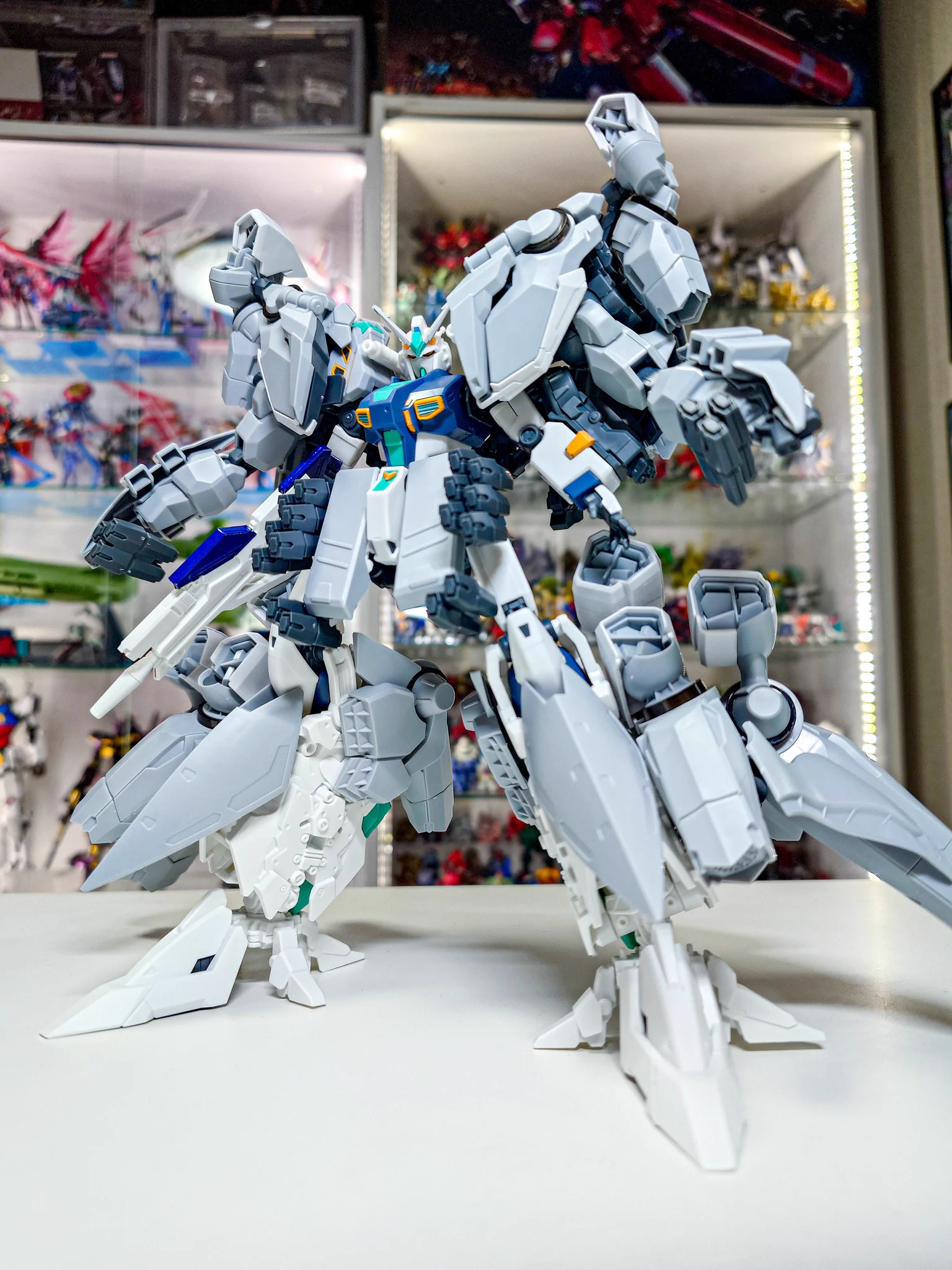 新ガンプラ「HG 1/144 アリュゼウス」発売でファン熱狂の完成品ラッシュ