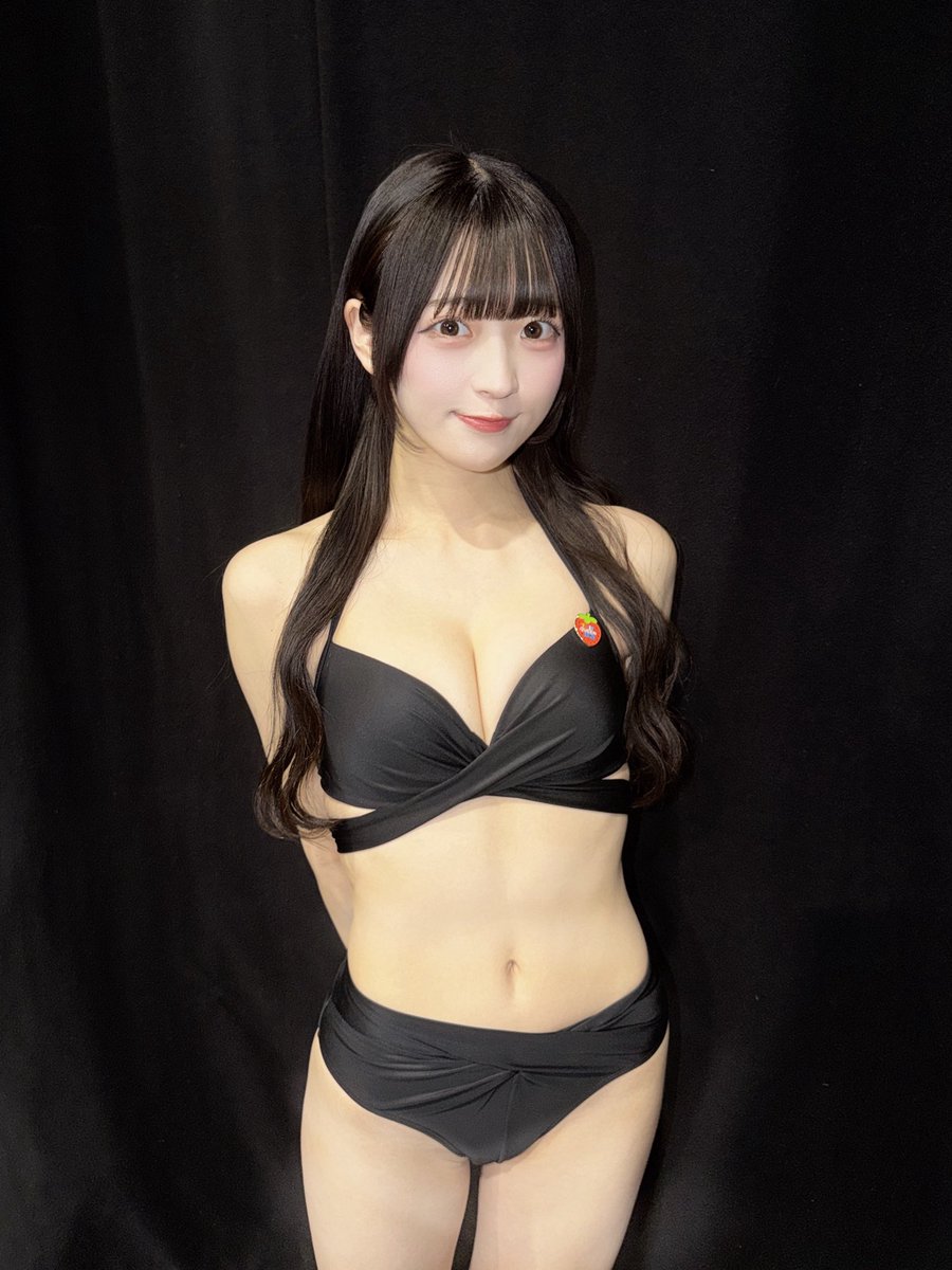 cu_clu_ami's tweet image. チャームポイントどーこだ！🖤

#週プレ #TGIF   #豆塚あみ #きゅ〜くる