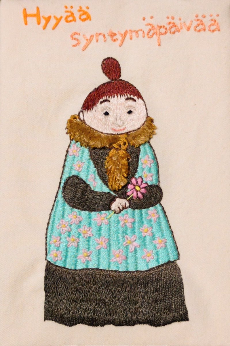 LymphaSifar's tweet photo. 1年ぶりの刺繍。

…頑張ったけど、大切な日には間に合わなかった。

それでもやってみたお陰で今の自分、これからの自分がどんなペースで動けるかが分かった。

少しずつやっていこう。
#Happybirthday　
#刺繍　#手刺繍　#embroidery　#handembroidery　#ミムラ夫人
#Moomin https://t.co/eJtUm6uF6X