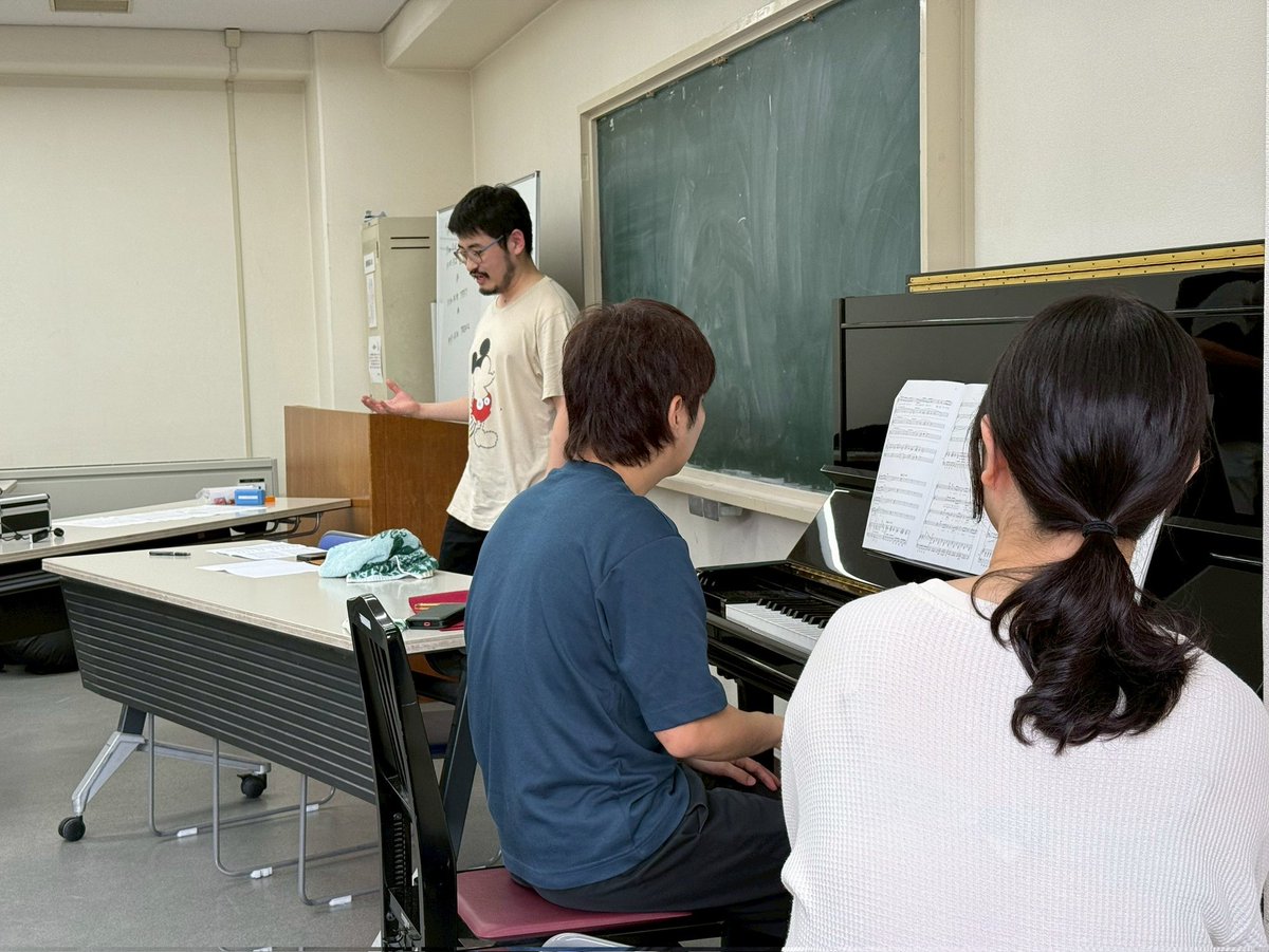 choirmaru_PR's tweet photo. 本日、コーラスめっせ2026 アトリウムコンサートに出演します！

京橋はツイン21にて、合唱団○は12時過ぎに出演予定！

『ワタリドリ』『TRAIN-TRAIN』の2曲をお届けします！
入場無料予約不要、ぜひお越しください♪
なお、イベントは10:45から。お時間ある方は他団体の演奏もお楽しみください♪ https://t.co/QuLT67jaqD