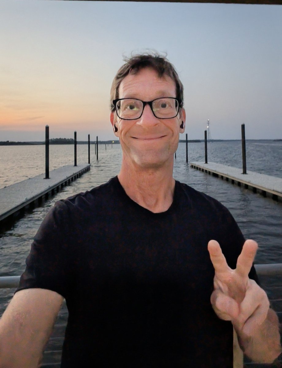 geoffcbrown's tweet image. Saturday Night Walk. #MOVE