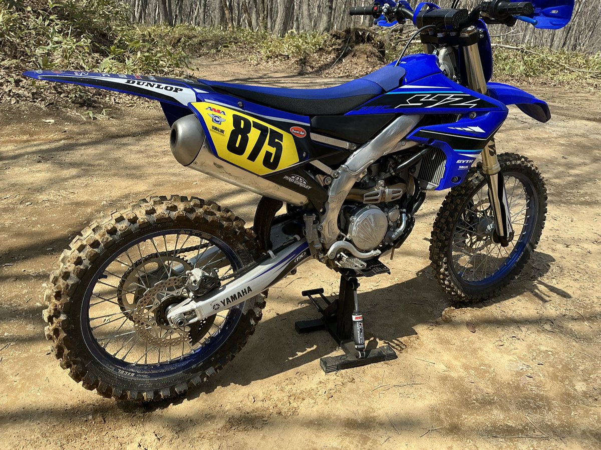 れいけん tweet media