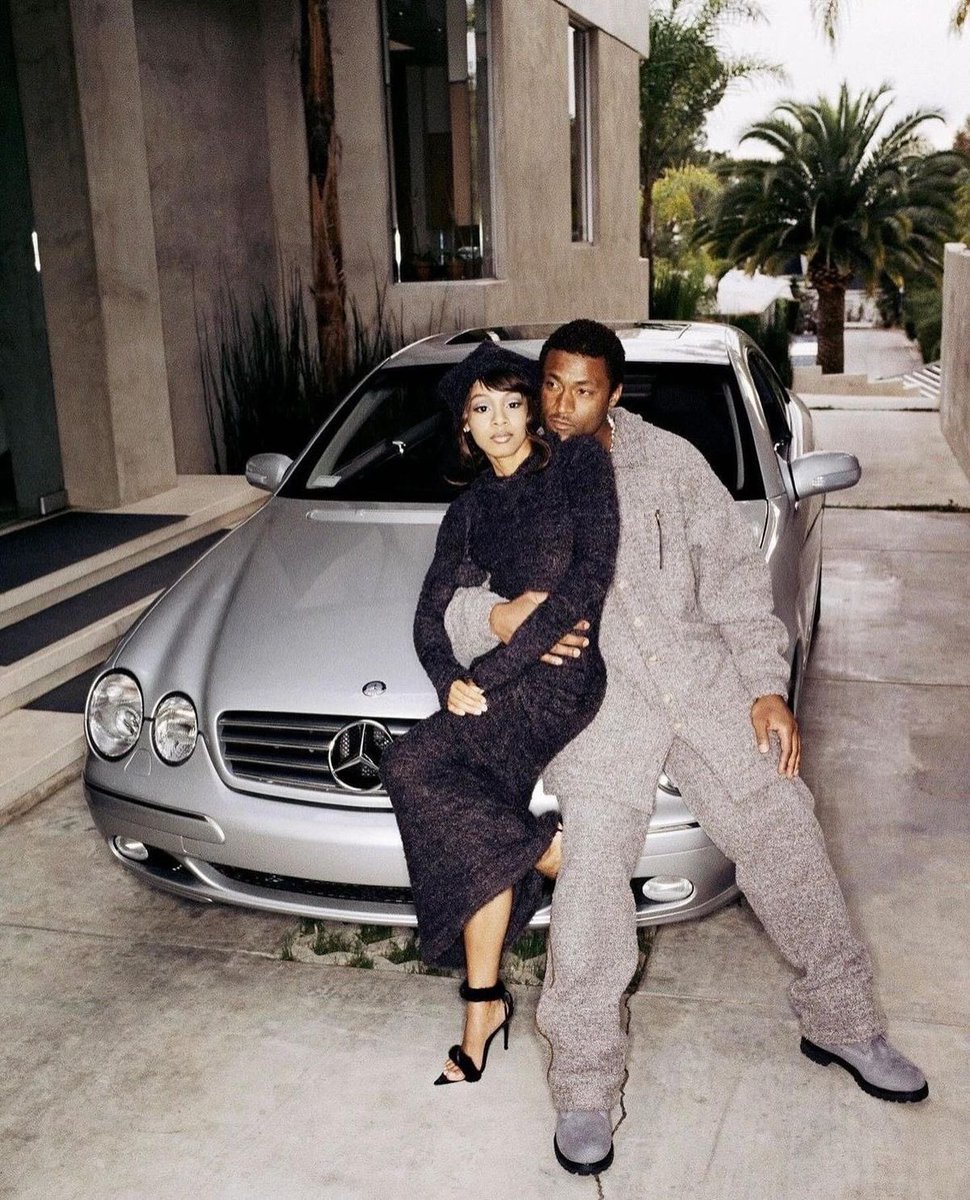 she burned down his mansion for cheating and he bailed her out of jail 💀