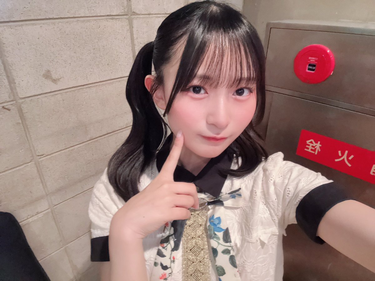 ayami_namba48's tweet image. 長文書けるようになったので、
自己紹介します！！🩷

名前:衣笠彩実🐱　NMB48 ９期生

生年月日:2010.11/3
（なうFJK 15歳！♡）

MBTI → ENFJ（主人公）💚

好き❤︎:
NMB48、猫、アニメ、映画、ドラマ、ガンバ大阪💙、広島東洋カープ❤️
食べること😋

ハマってるコト:サッカー観戦⚽️