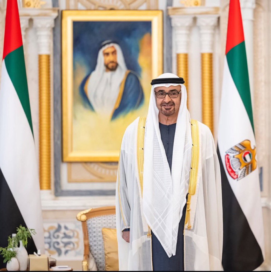 smralmazrooei1's tweet photo. اللهم استودعناك ولي امرنا و قائدنا الشيخ محمد بن زايد ال نهيان فحظه بعينك التي لا تنام اللهم يسر له الامور و جعل الراحة في قلبه و جسده https://t.co/2WVVV7cWab