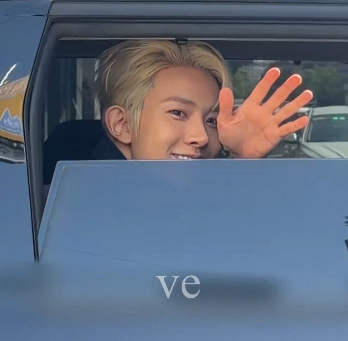 mari 🍓 tweet media