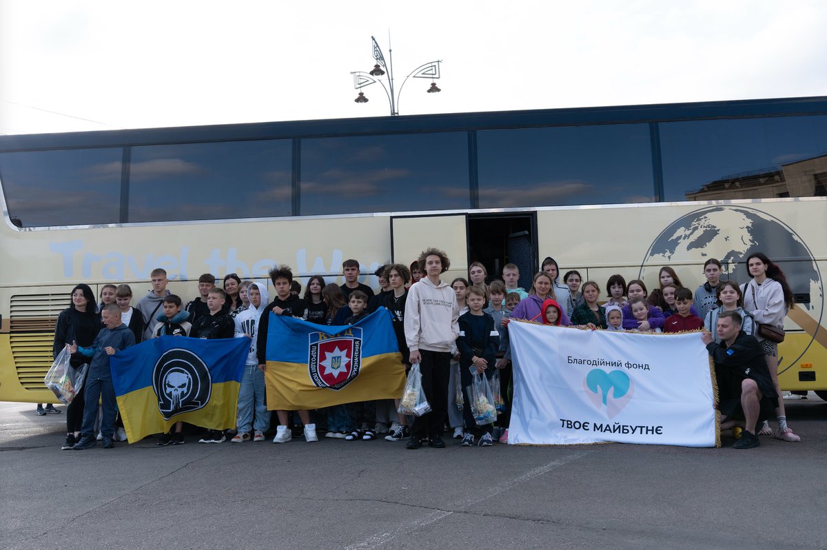 Друзі, нагадаю, що у нас триває збір на відправку дітей загиблих військових в Румунію.

У збору є дедлайн 10 травня. Тому дуже прошу вас долучитись, репостом, дружньою банкою або донатом. 

дякую
send.monobank.ua/jar/6ceV7ngbzi