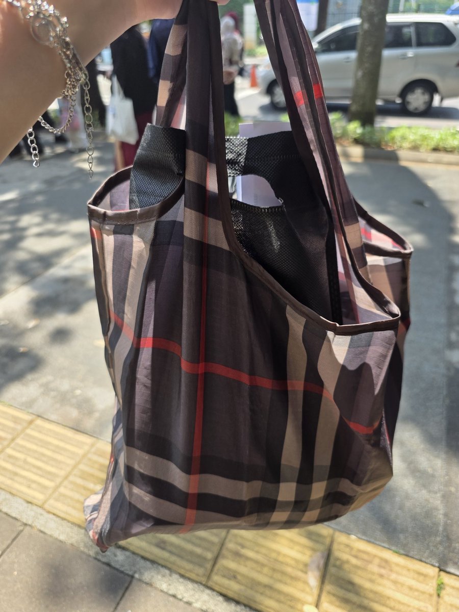 Revi🐮 tweet media