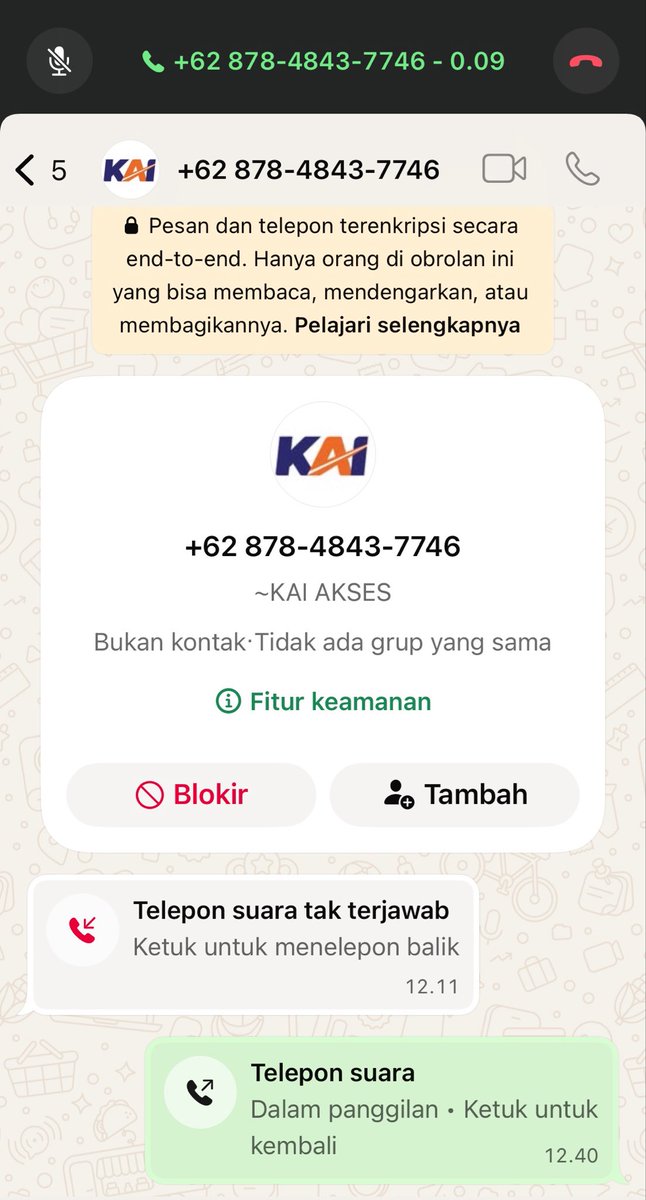 bubble_bells's tweet photo. HATI-HATI PENIPUAN MENGATASNAMAKAN @KAI121 ⚠️⚠️

Jadi aplikasiku ada error pesan tiket lokal Sidoarjo - Wonokromo, lalu aku nemuin customer service abal" yang diarahkan langsung ke WA non official, sampai ditelpon juga dan aku ditanyain nomor kartu ATM &amp; PIN M-banking

Lanjut-- https://t.co/EUPnZKCG3T