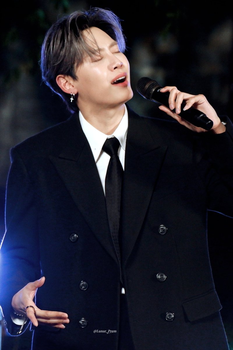 พระจันทร์สีน้ำเงิน🦂 tweet media