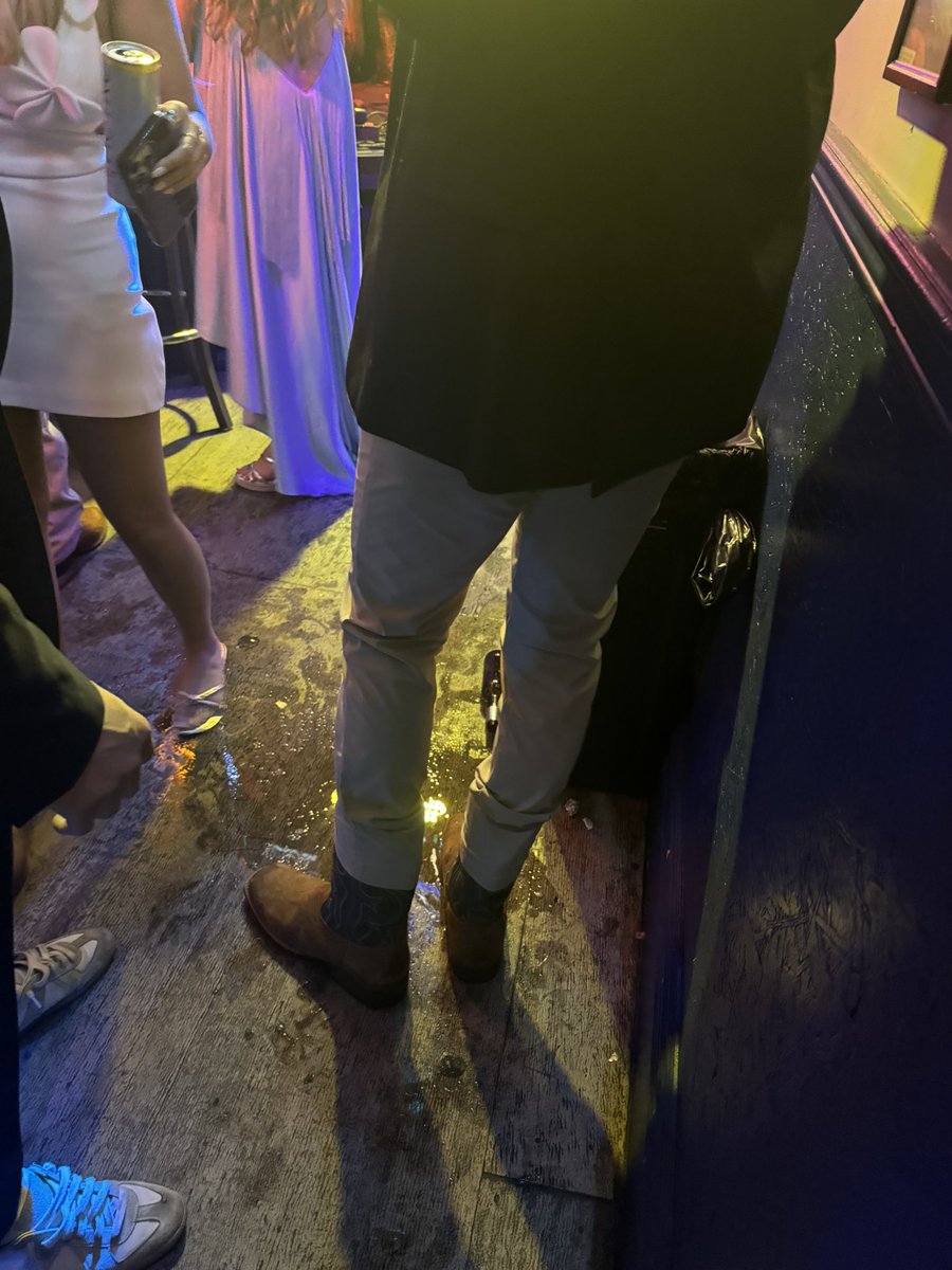 Fish Thompson tweet media