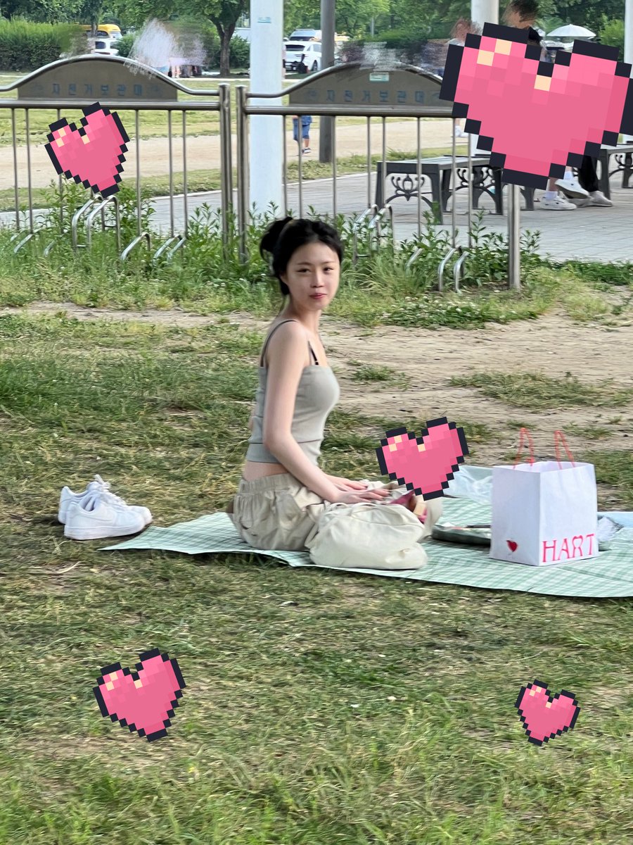 서체 tweet media