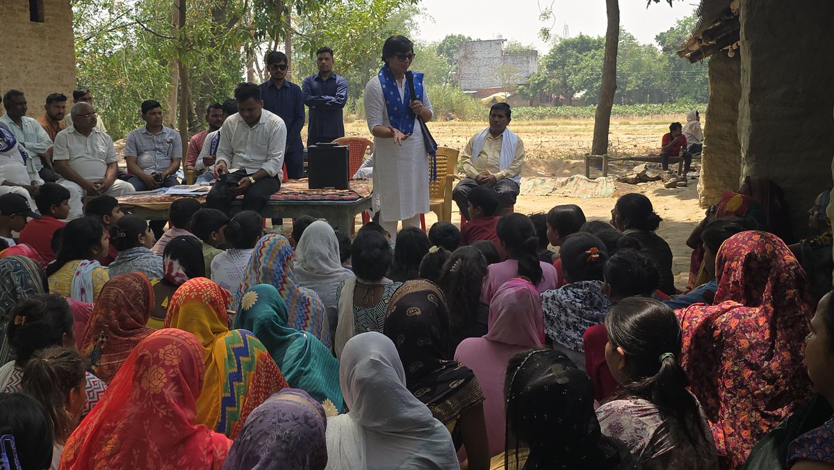 ProfInduChodhry's tweet image. मा० बहन जी के निर्देशानुसार गोपालपुर विधानसभा के सेक्टर एवं बूथ पर समीक्षा कार्यक्रम

#पुराना_दौर_वापस_लाना_है_बीएसपी 
#bsp #2027_में_bsp_सरकार #बसपा