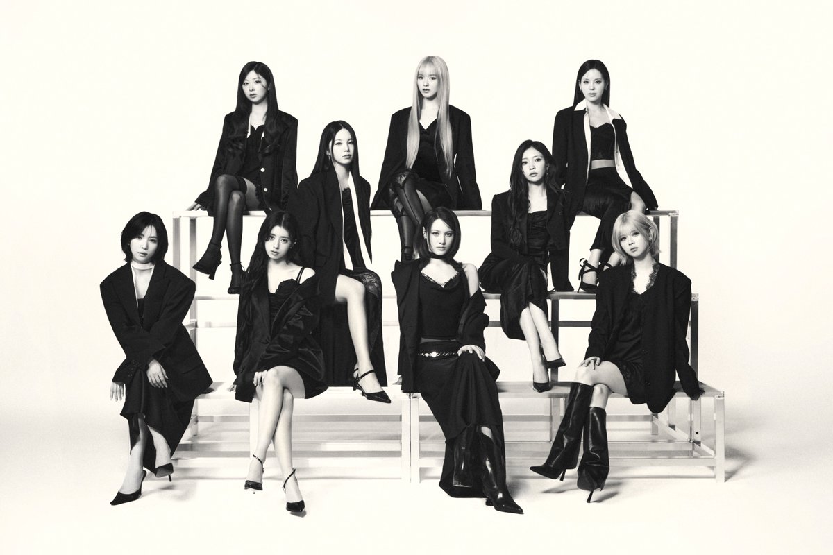 NiziU__official's tweet image. .˚⊹⁺‧┈ 𝐍𝐢𝐳𝐢𝐔 𝐁𝐞𝐬𝐭 𝐀𝐥𝐛𝐮𝐦 ┈‧⁺ ⊹˚.
　　          『𝐏𝐨𝐫𝐭𝐟𝐨𝐥𝐢𝐨』
‧┈┈┈┈┈┈┈┈┈┈┈┈┈┈┈‧

📑 niziu.com/s/n123/page/ne…

💿 niziu.lnk.to/PIz95s

Release：2026.07.01 Wed

#NiziU #ニジュー #니쥬 #WithU
#NiziU_BestAlbum #NiziU_Portfolio