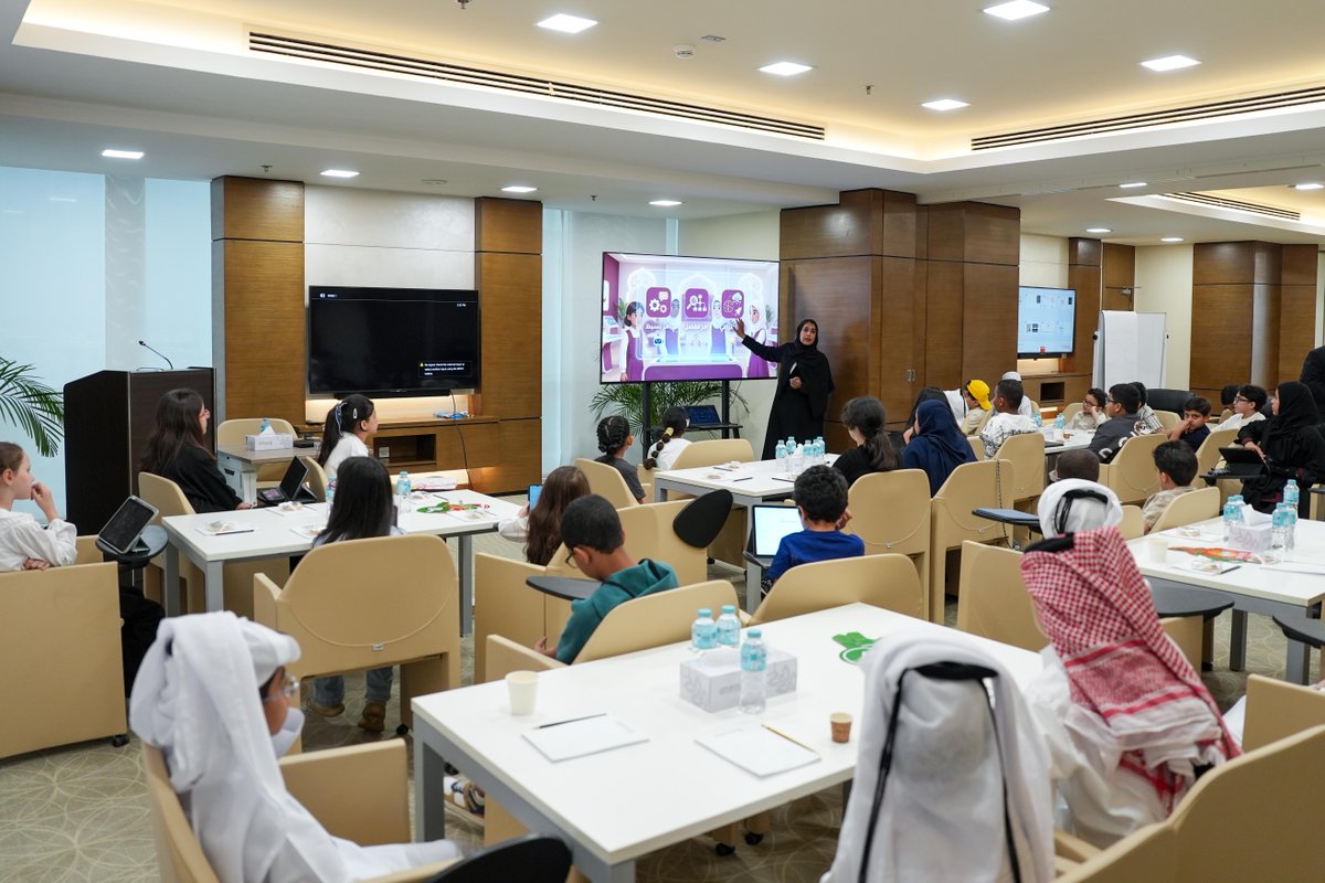 gama_qatar's tweet photo. نظّمت الهيئة العامة لشؤون القاصرين بالتعاون مع مركز أصدقاء البيئة ورشة “اصنع فكرتك بالذكاء الاصطناعي” استهدفت الفئة العمرية 7 إلى 12 سنة، لتعليمهم أساسيات الذكاء الاصطناعي واستخدامه الآمن عبر أنشطة تفاعلية وأفكار إبداعية. https://t.co/1HqmJ5FQPb