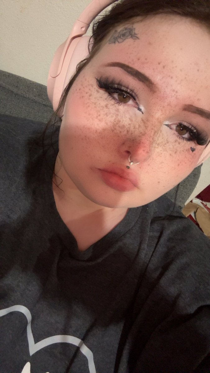 littlecowgirl4u's tweet image. After work pics 💗 so exhausted 🫩

#selfie #bbw #ssbbw #seattle #washington