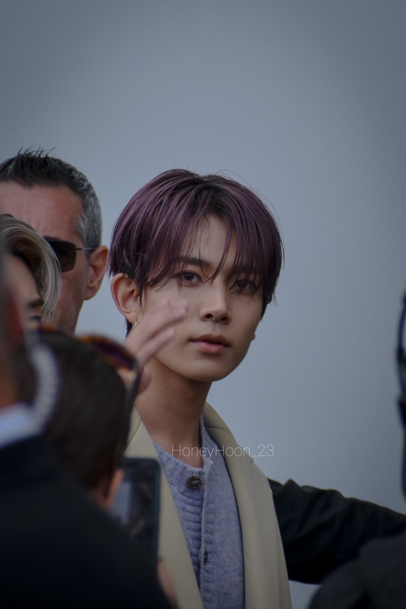 Lani 라니 tweet media