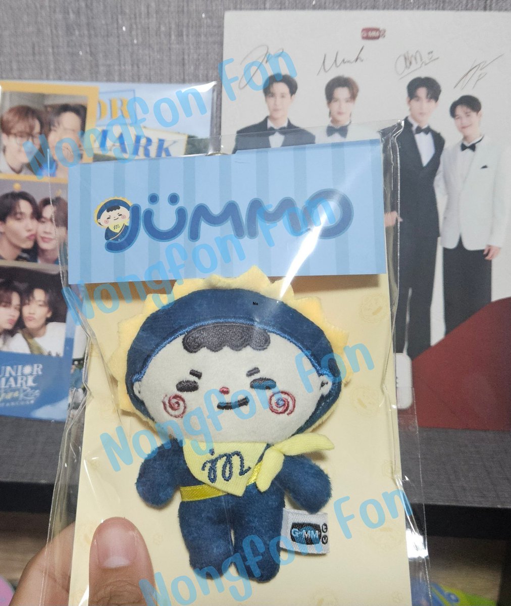 NongfonNrp's tweet image. ว๊ายยยย จัมโม่มาหาแล้ว
ก้อนเบ๋อเริ่มของอุนยาย
ดีใจ😭😭
 #gmmshop #GMM #JUMMO #juniormark