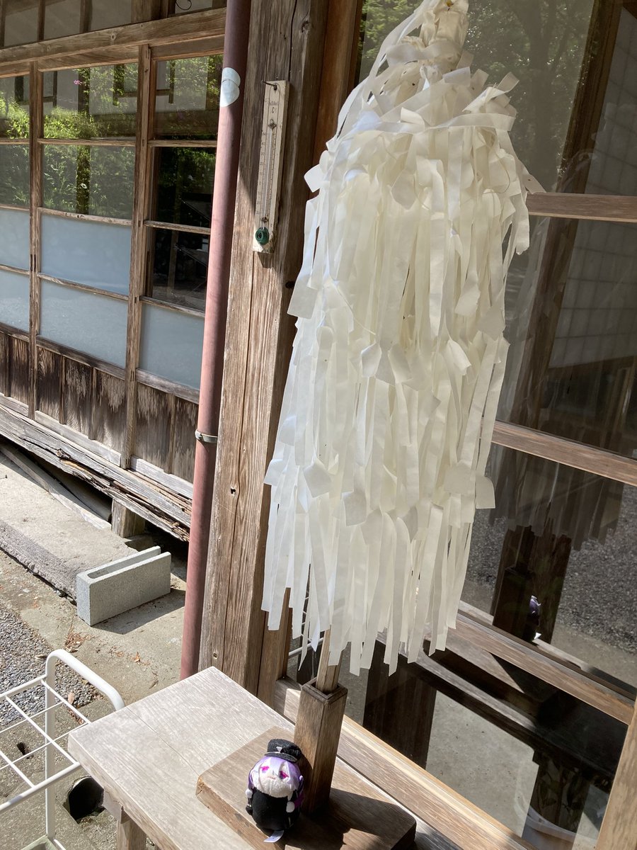 くじょさんと藤行ってきた〜！まだまだこれからって感じだけどカメラ越しだと綺麗に咲いててびっくり︎🙌🏻

珍しげな神社も行った楽しいアフターでした〜〜〜〜〜！