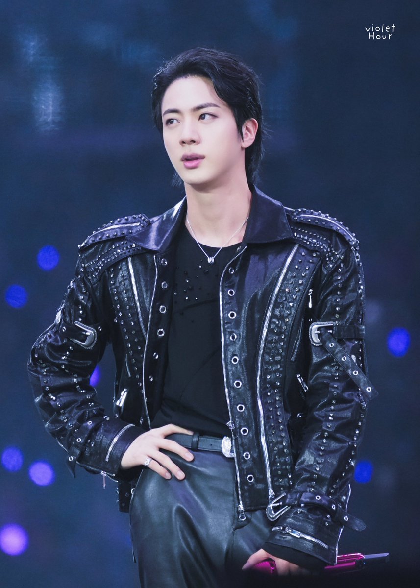 Jin very very very handsome and talented! 
I Vote #Jin for #MusicaInternacionaldoAno at #SECAwards <a href="/secawards/">SEC Awards</a>