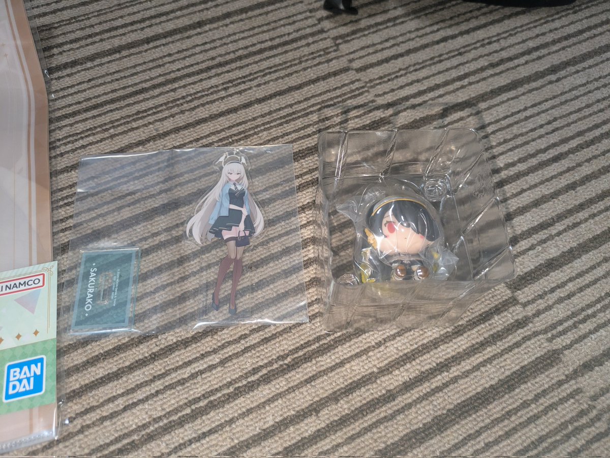 あろえ tweet media