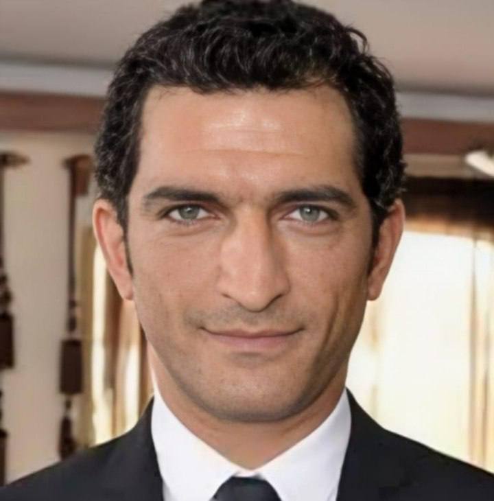 NaseerSourani's tweet photo. عمر واكد ممثل  الافلام الاباحية 🔞
يقال بانه اخذ دعم كبير من شيعي عربي 
لكي يبث سمومه ويغرد ويشتم العرب 
على كل حال هيئا لكم زبالات وحثالات الامة  والحمد لله عقلاء الشيعة ومفكريهم 
يدخلون في الاسلام وحثالات المسلمين وسقط المتاع ينشيعوا .... https://t.co/YxOwtfODV5