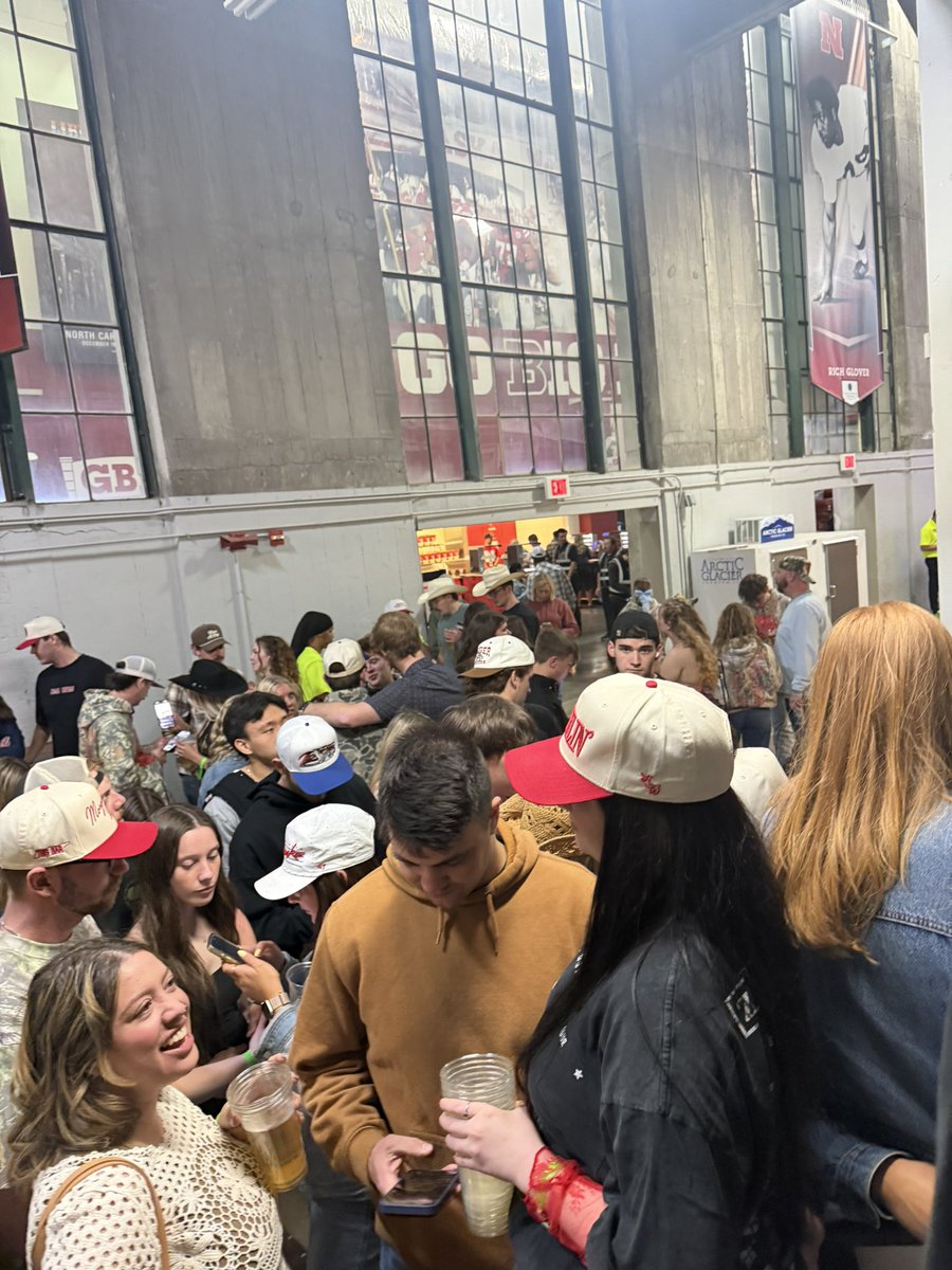 Putmeincoach tweet media