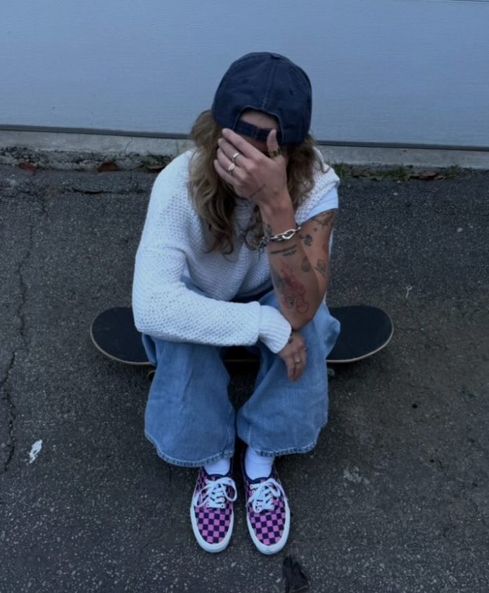 amelia ALT DAY tweet media