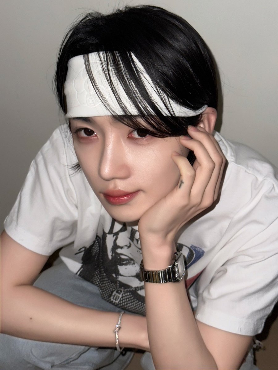 deobimom's tweet image. CHANHEE #NEW #뉴 IG 🐧📸 

twenty-nine