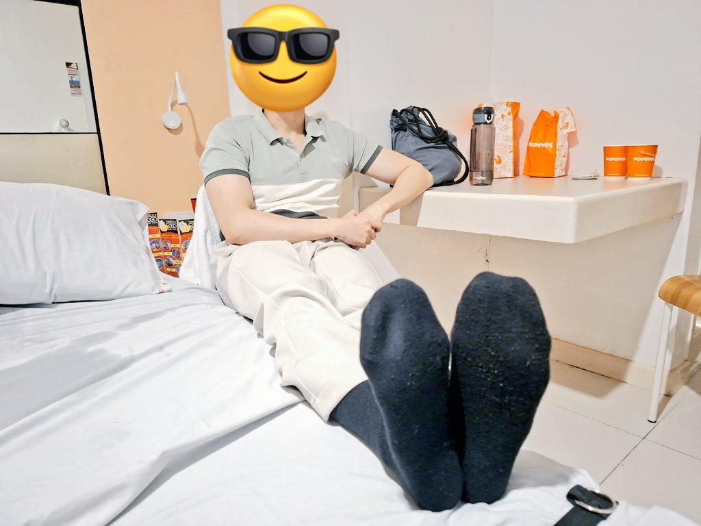 pinoyfeetures's tweet photo. #FEETuring another session with Nerdy Chinito. Spent the entire day tickling and worshipping his sensitive soles.
DM me if interested to experience this. Referrals are also welcome!
#feet #fetish #tickling #BDSM https://t.co/wJ5QKAOcPL