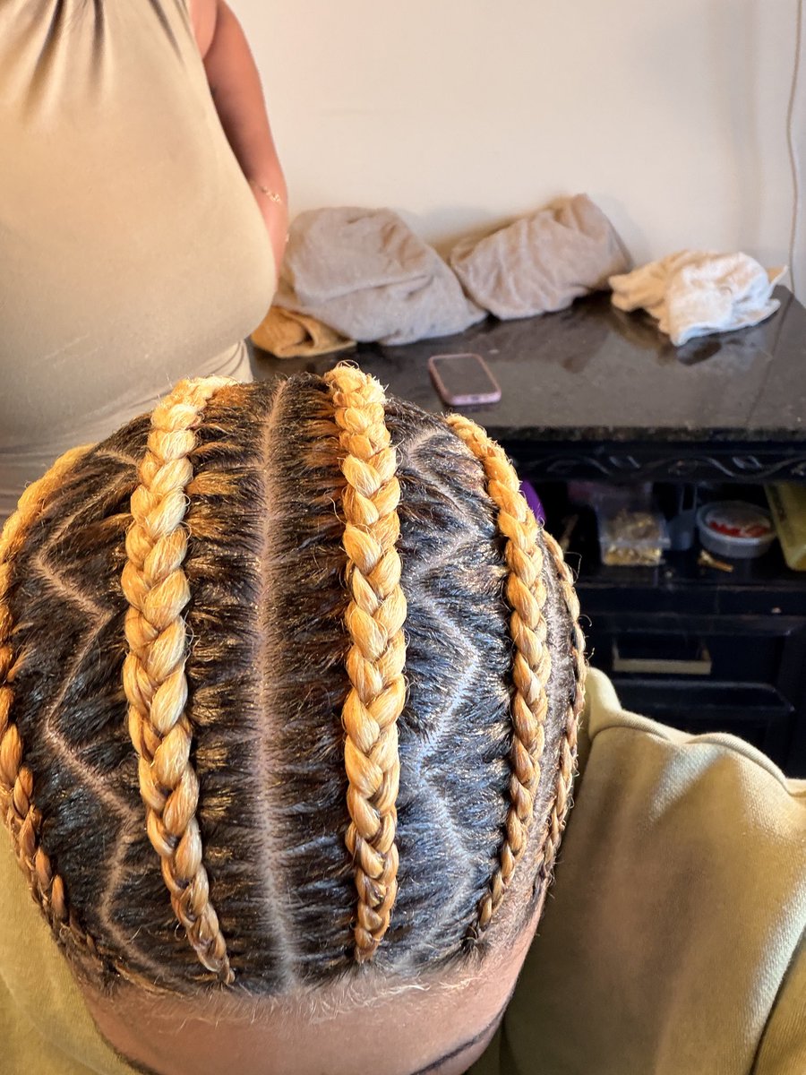 kenfrmdaset's tweet photo. braids so crispy https://t.co/jdUi0CBnWW
