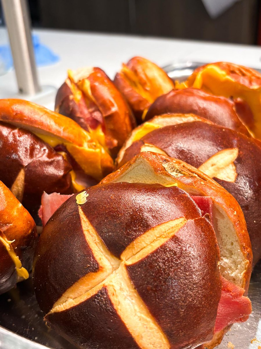 Parkhurst Dining tweet media