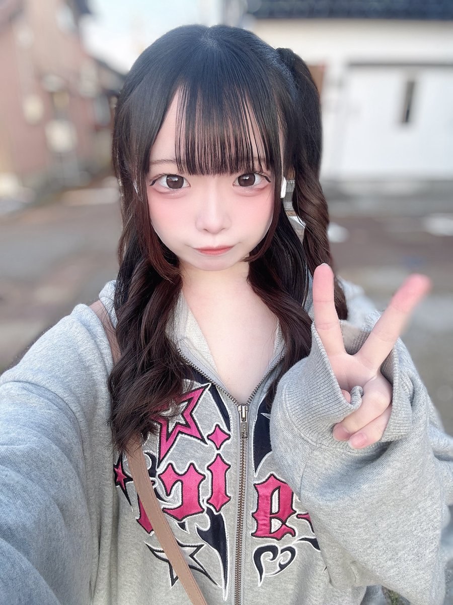 いゔ🍼くえすちょん？ tweet media