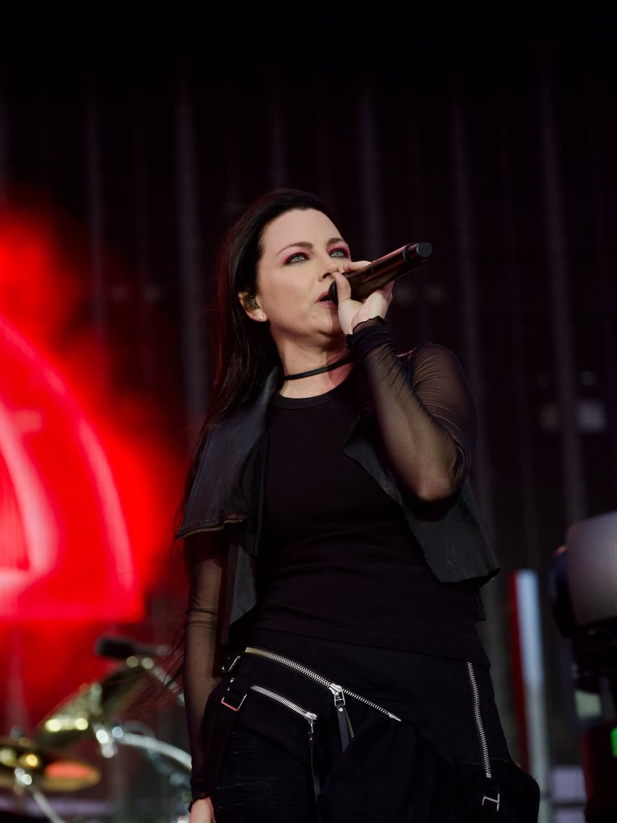 evshadow's tweet image. Sick New World Las Vegas
Las Vegas, NV, United States

@evanescence 

#evanescence #tour #sicknewworld #sanctuary