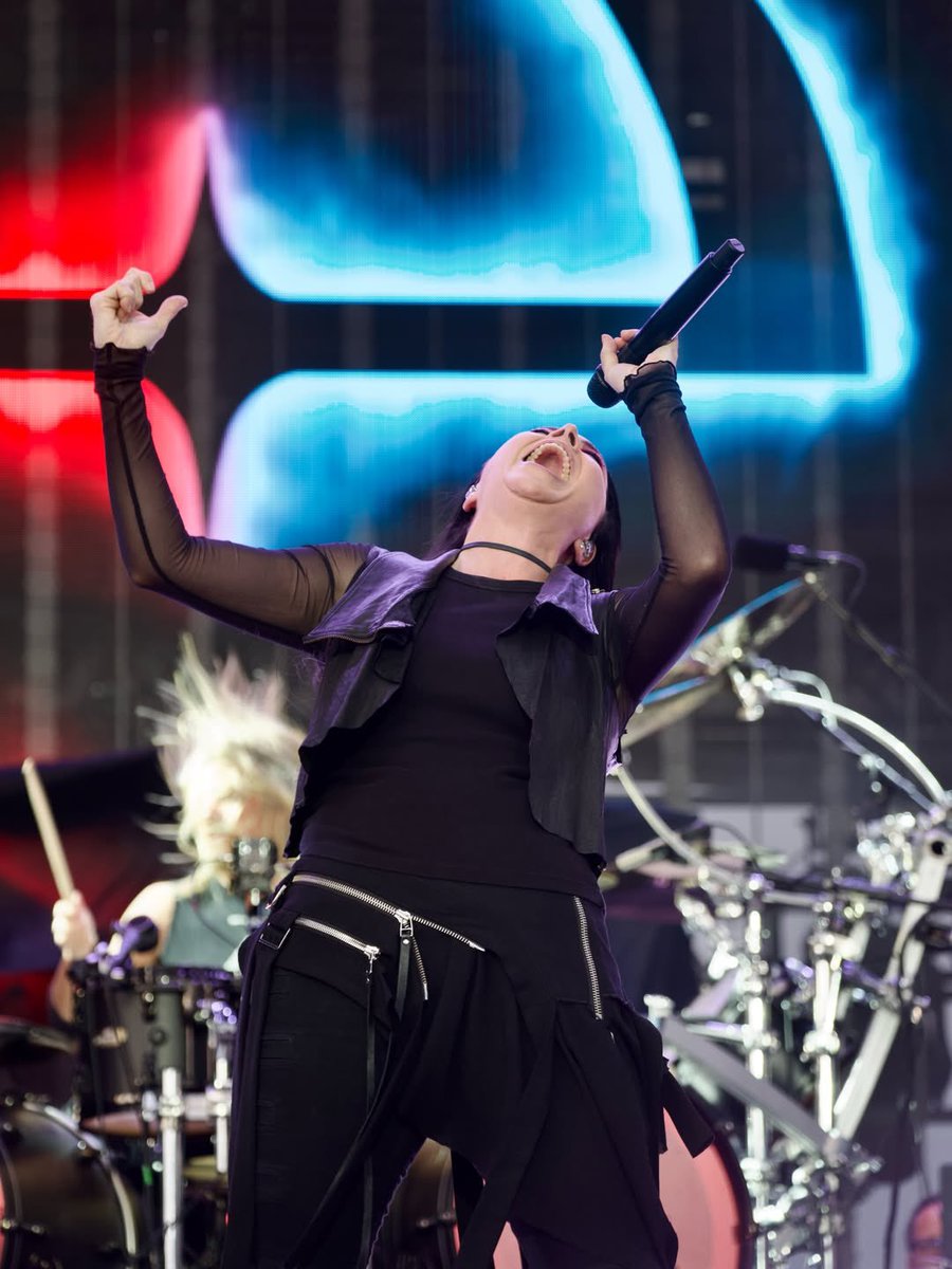 evshadow's tweet image. Sick New World Las Vegas
Las Vegas, NV, United States

@evanescence 

#evanescence #tour #sicknewworld #sanctuary