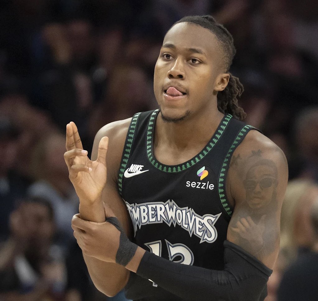 Die-Hard Chicago Bulls Fans tweet media