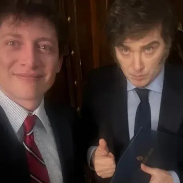 Lapatoneta tweet media