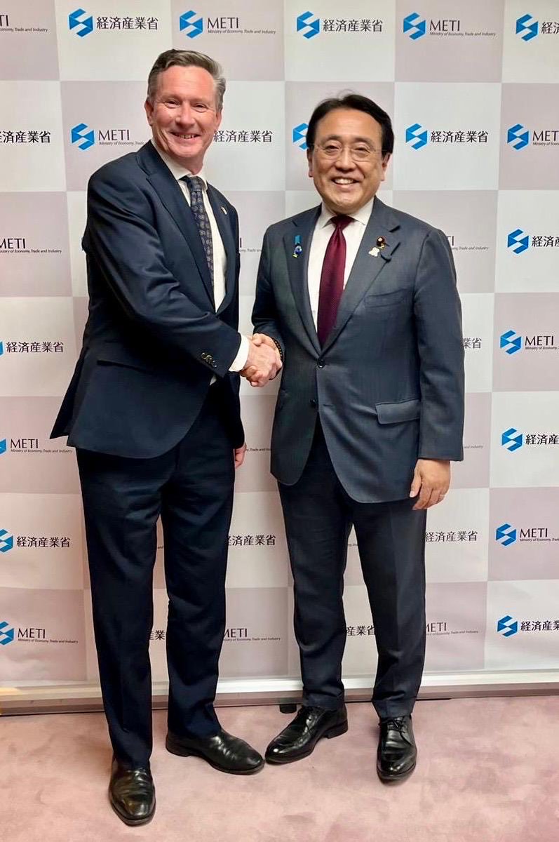 Andrew Shearerアンドリュー・シーラー tweet media